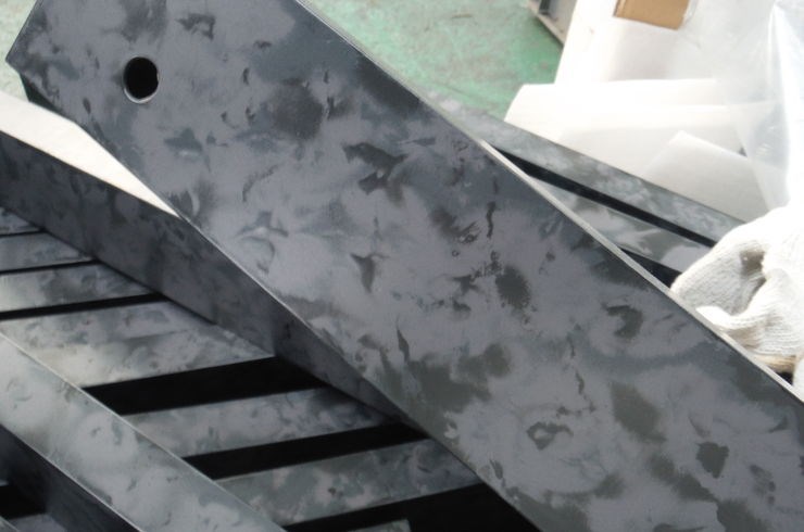 りん酸処理風粉体塗装『パウダースパングル』をご検討ください